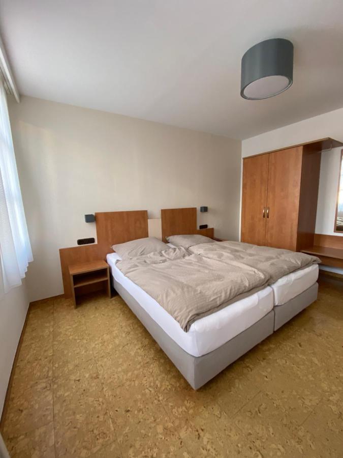 Hotel Gold'Ne Krone 奥彭海姆 外观 照片