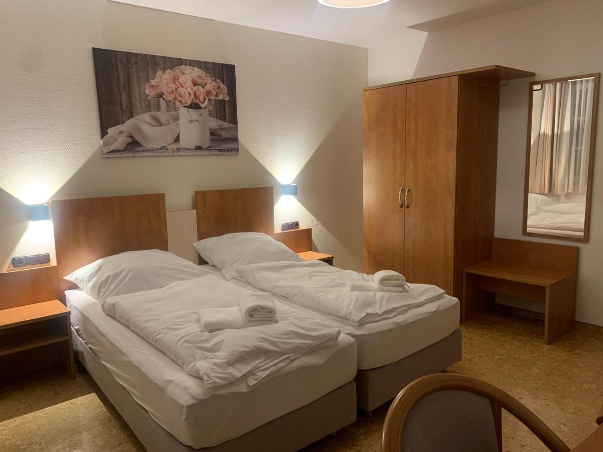 Hotel Gold'Ne Krone 奥彭海姆 外观 照片