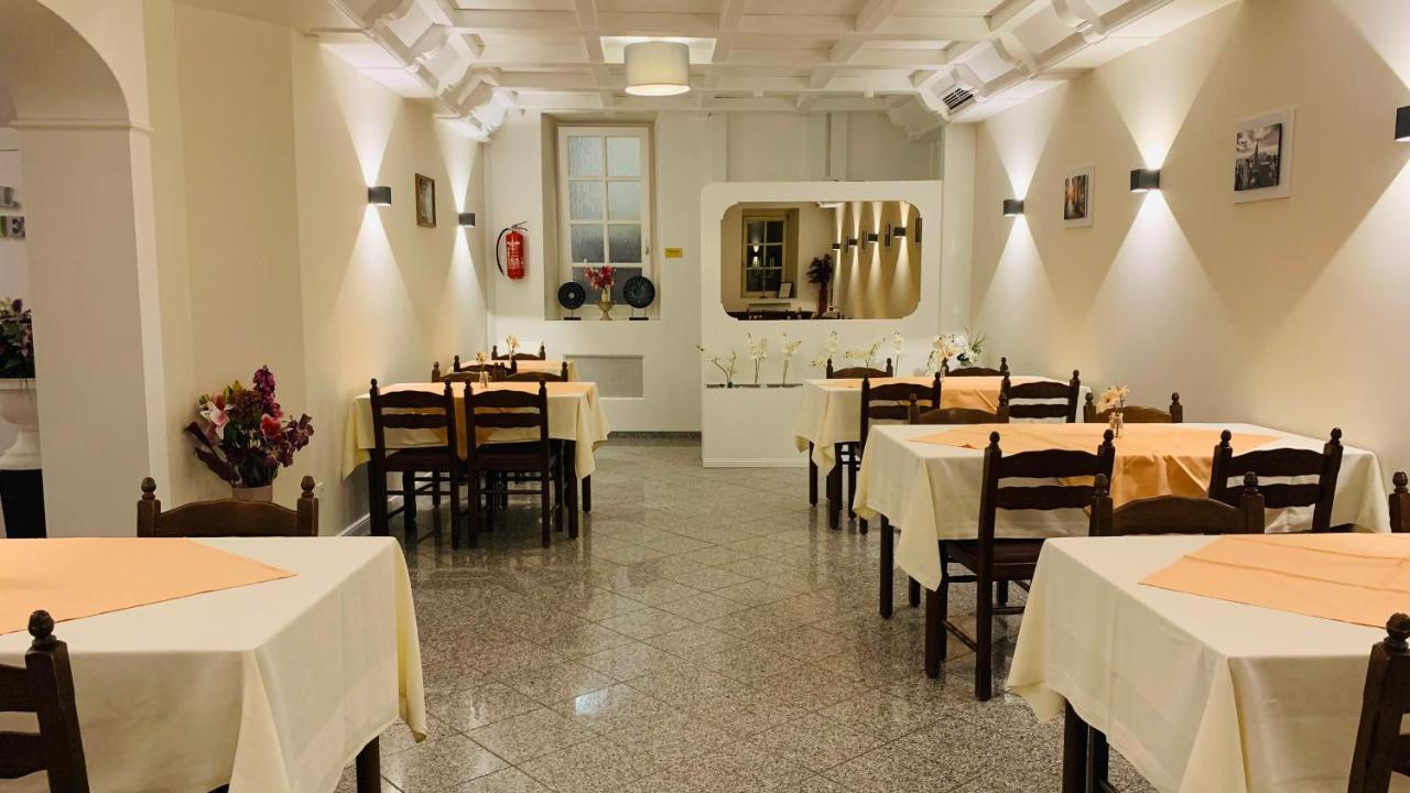 Hotel Gold'Ne Krone 奥彭海姆 外观 照片