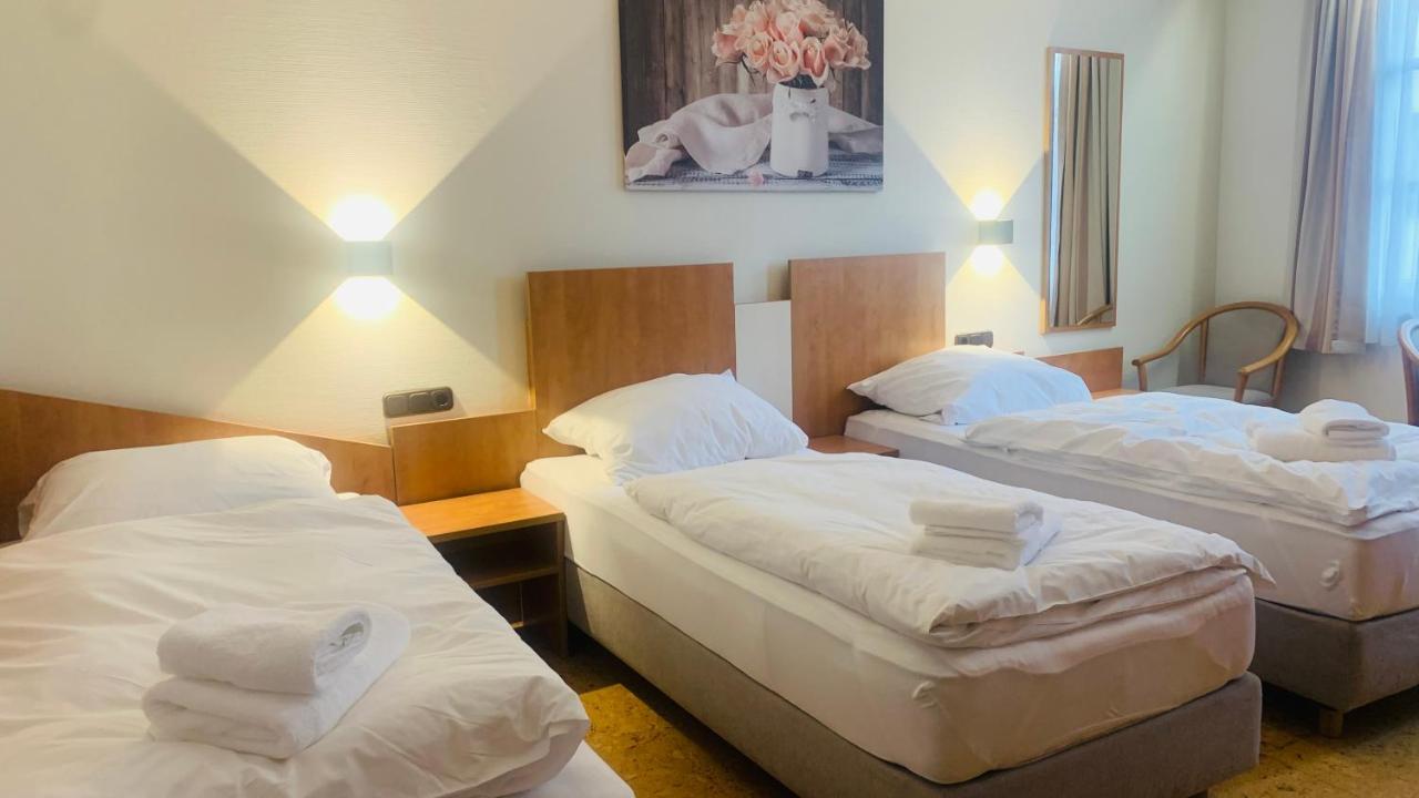 Hotel Gold'Ne Krone 奥彭海姆 外观 照片
