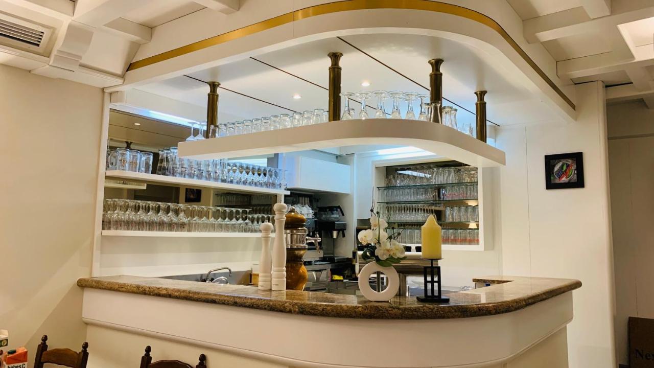 Hotel Gold'Ne Krone 奥彭海姆 外观 照片