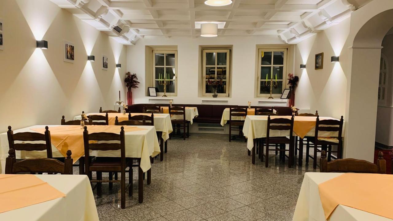 Hotel Gold'Ne Krone 奥彭海姆 外观 照片